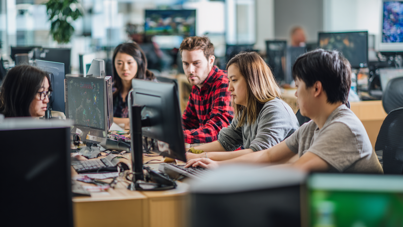 老外正把“外包”转变为“联合开发”:中国厂商会跟进吗?